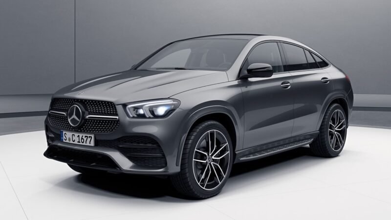 Mercedes-Benz GLC Coupe 2024, bề thế, khác biệt và mạnh mẽ